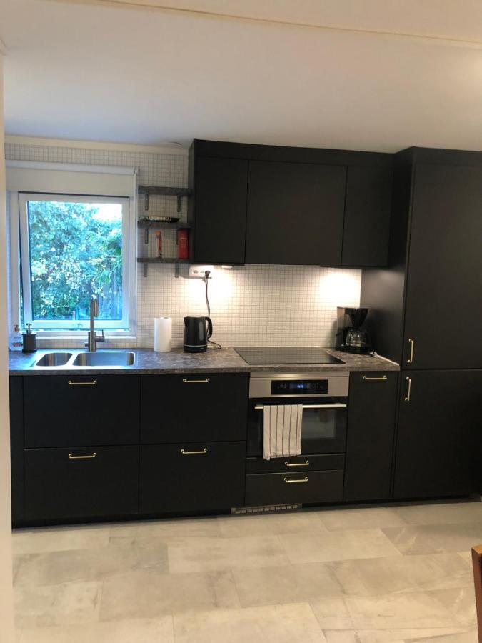 A Beautiful One Bedroom Apartment Стокгольм Экстерьер фото